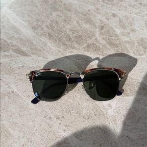 Ray-Ban Classic Tortoise and Black Sunglasses